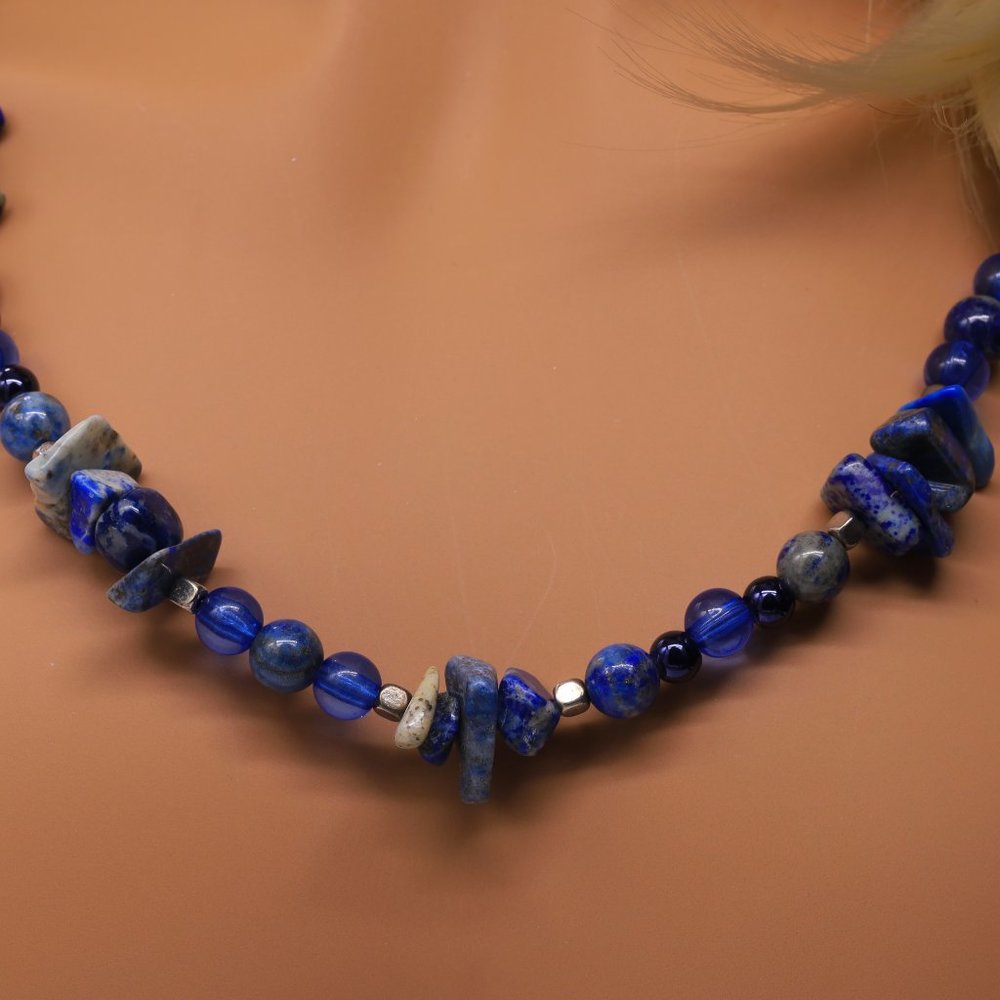 Necklace with Lapis Lazuli chips, Lapis and beads. Lobster clasp. - Picture 2 of 9